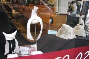 vitrine2010-0527c.jpg